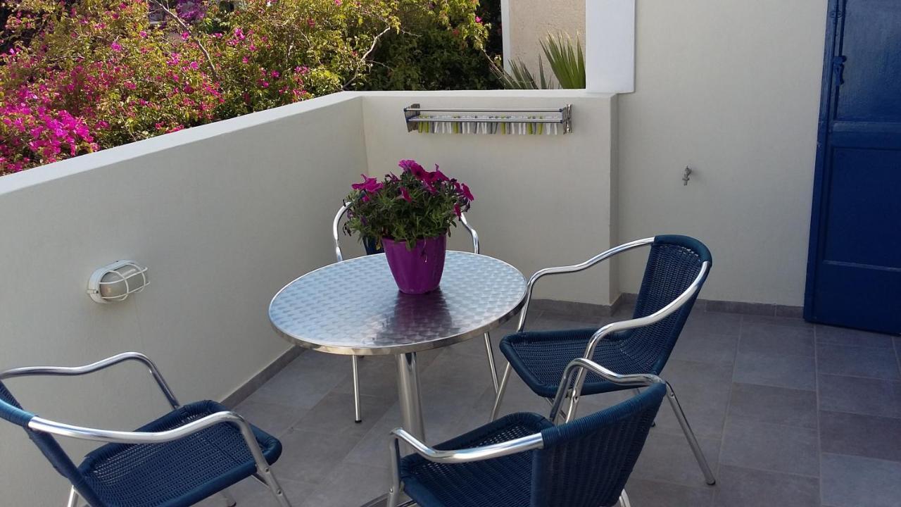 5Bedroom Villa In Perissa Beach ภายนอก รูปภาพ